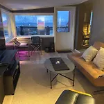 Feriehus Lyngen Biarnes- Nordreisa