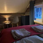 Feriehus Lyngen Biarnes- Nordreisa Rotsund