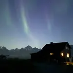 Lyngen Biarnes- Nordreisa Feriehus