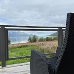 Feriehus Lyngen Biarnes- Nordreisa