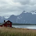 Feriehus Lyngen Biarnes- Nordreisa