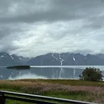 Lyngen Biarnes- Nordreisa Feriehus