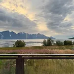 Lyngen Biarnes- Nordreisa Feriehus