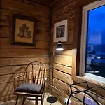 Lyngen Biarnes- Nordreisa Feriehus *