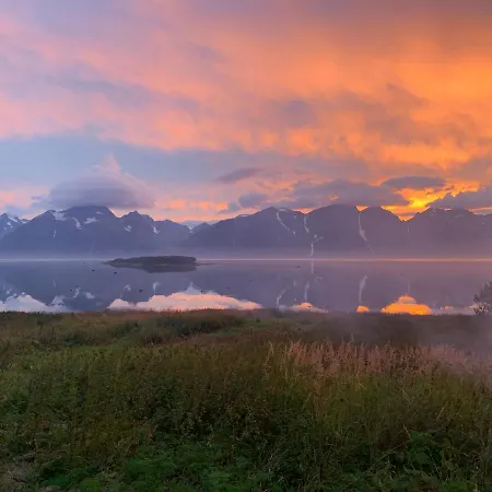 Lyngen Biarnes- Nordreisa Holiday home *