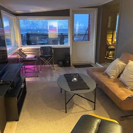 Holiday home Lyngen Biarnes- Nordreisa