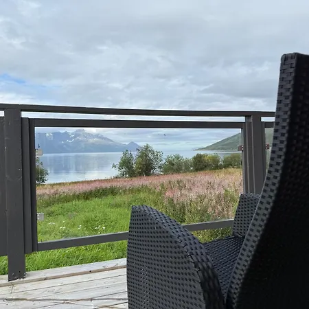 Holiday home Lyngen Biarnes- Nordreisa
