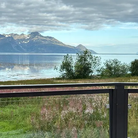 Holiday home Lyngen Biarnes- Nordreisa Rotsund