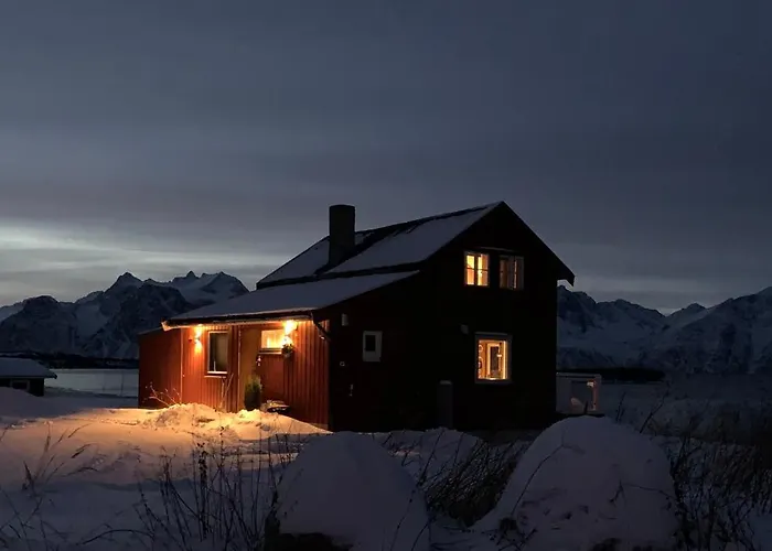 Дом отдыха Lyngen Biarnes- Nordreisa *