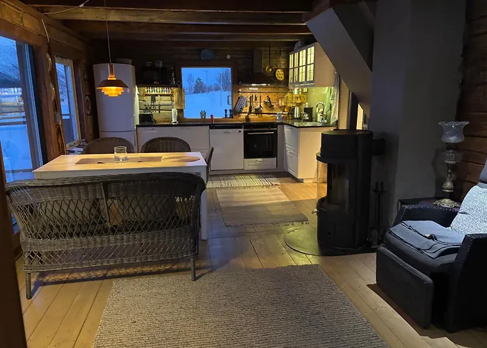 Дом отдыха Lyngen Biarnes- Nordreisa *